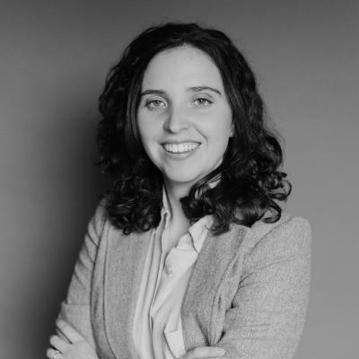 Dr. Sophie McGuinness