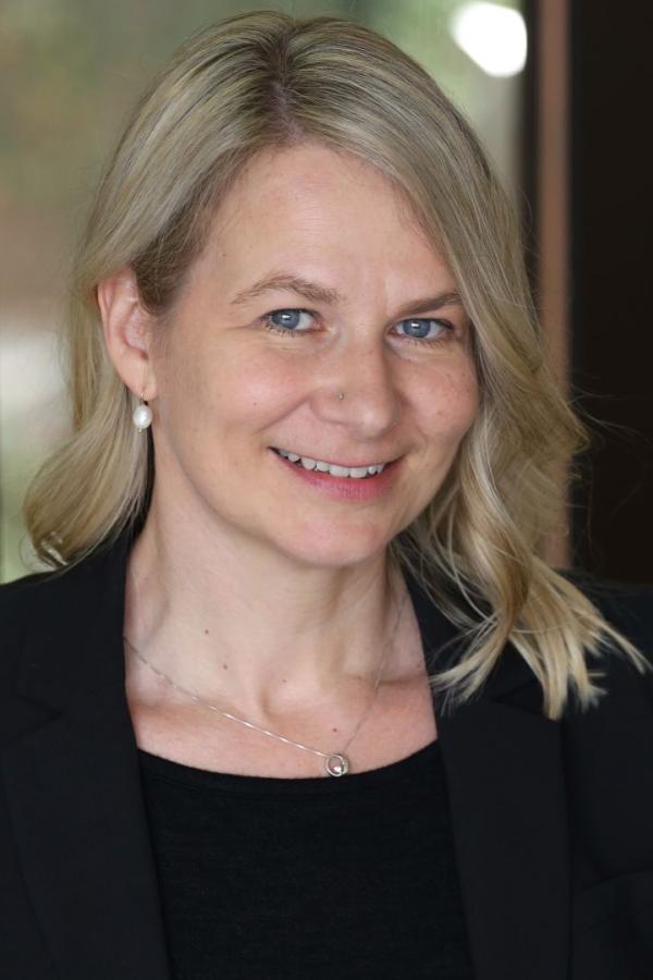 Dr. Vanessa Dennen
