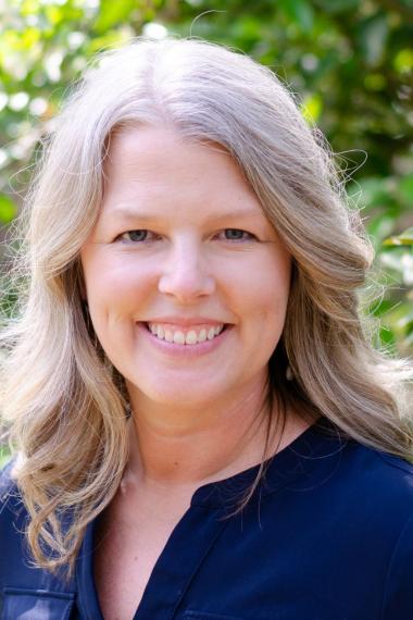 Dr. Lyndsay Jenkins
